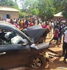 8 morts et 5 blessés dans un accident impliquant le cortège du ministre de la sécurité à Kolaboui (photos)