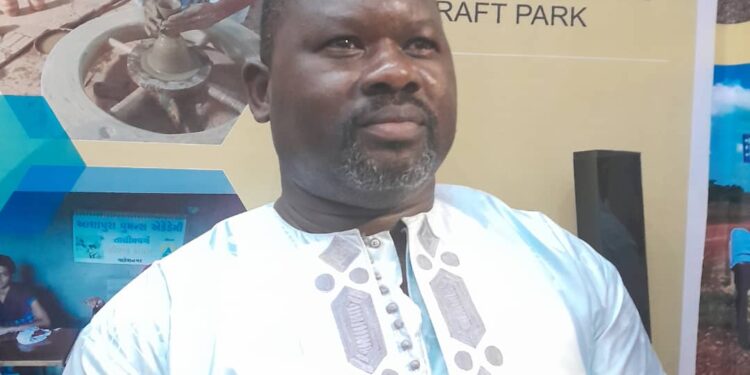 Environnement : « Nous avons un bilan largement en faveur de la réduction des gaz à effet de serre  » affirme docteur Karim Samoura chef de cabinet du Ministère l&rsquo;Environnement et du Développement Durable.