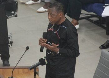 Procès du 28 septembre 2009: A la barre, l&rsquo;ancien président Dadis Camara demande le report de l&rsquo;audience