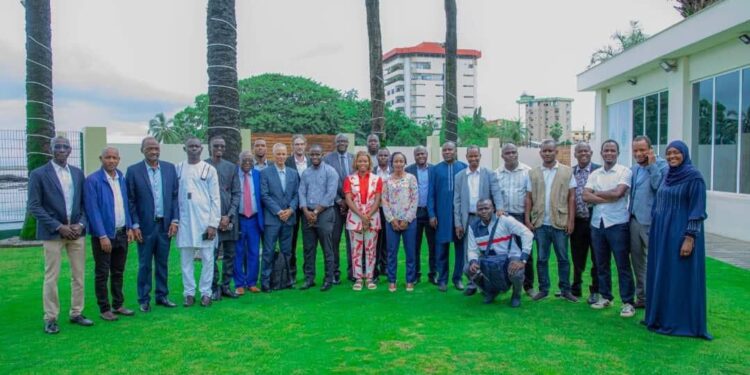 Mines : Des journalistes guinéens à l’école des enjeux des industries extractives à Conakry