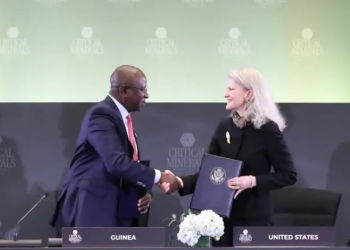Minéraux critiques : ce que prévoit le protocole d’accord signé entre la Guinée et les États-Unis
